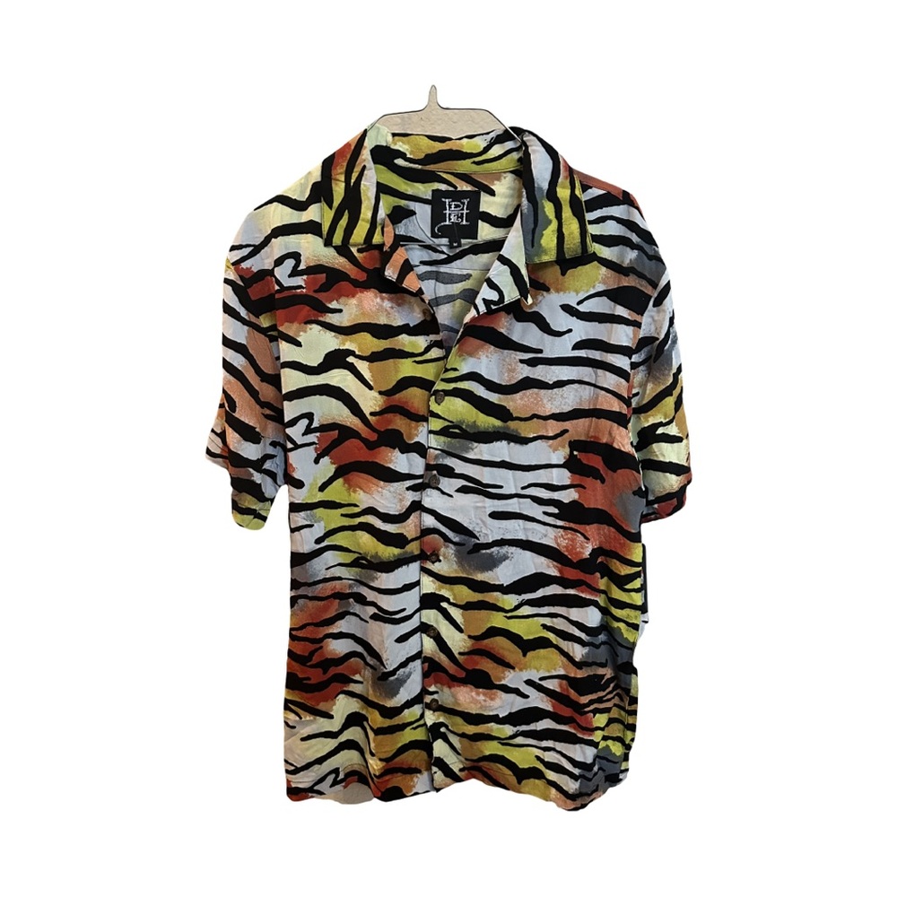 Ed Hardy NEW Sz Medium Tiger‎ Button Down Camp Shirt NWOT